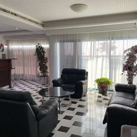 Al Corniche Hotel Sharjah Exteriör bild